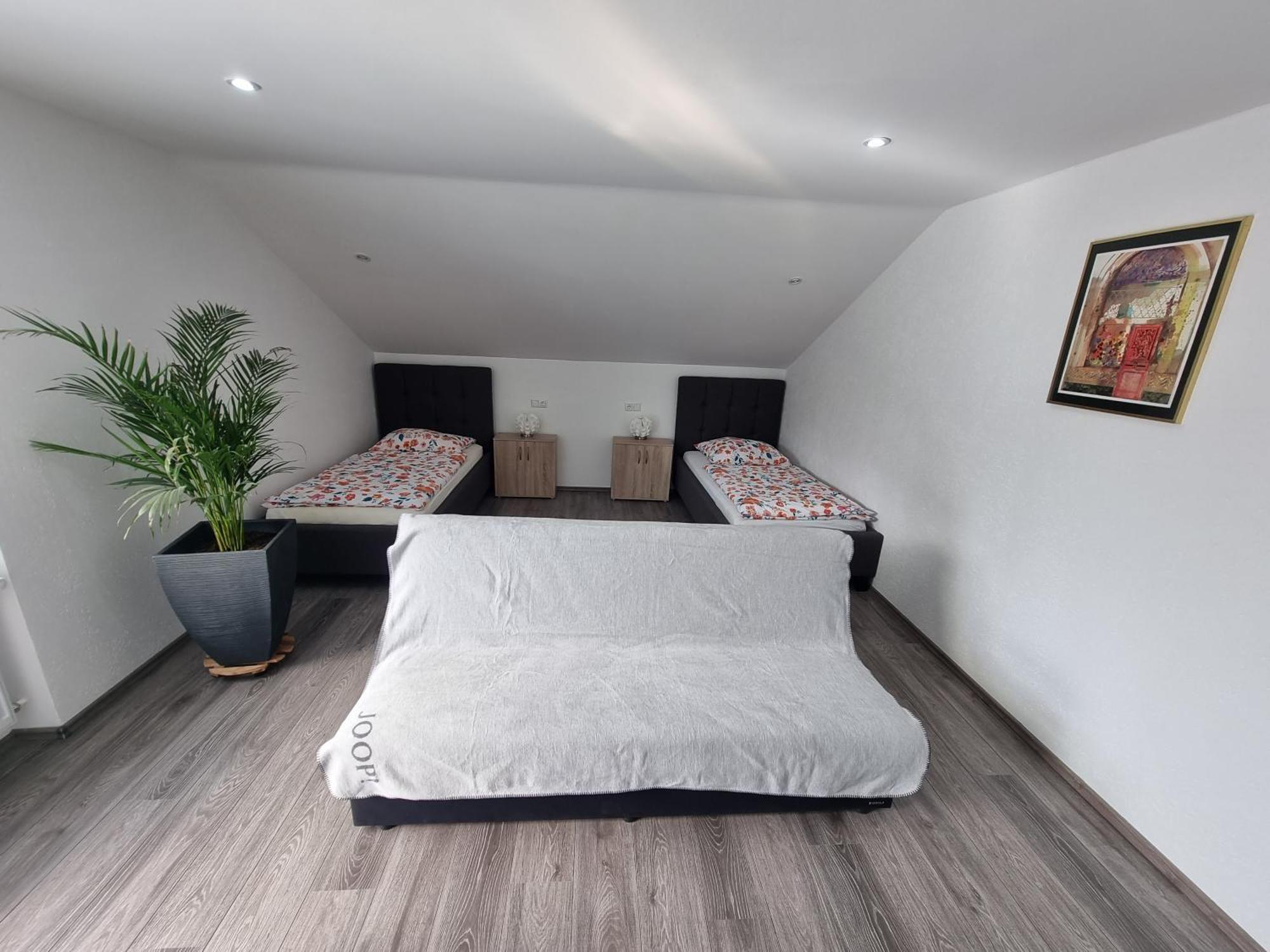 Workershome - Business Apartments - Monteurwohnungen Wertheim Room photo